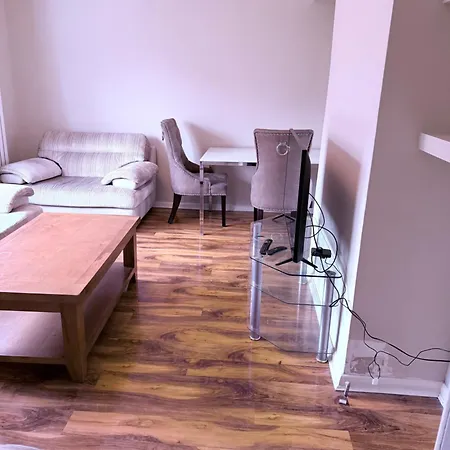 Semesterbostad 3 Bedroom House Newlands *