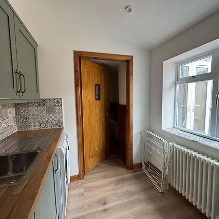 別荘 Charming 3-bedroom House