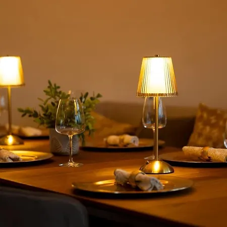 Beautiful 4 Bed Sandstone Дом отдыха