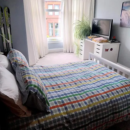 Сasa de vacaciones Beautiful Town House In Old Cathcart Village, Glasgow