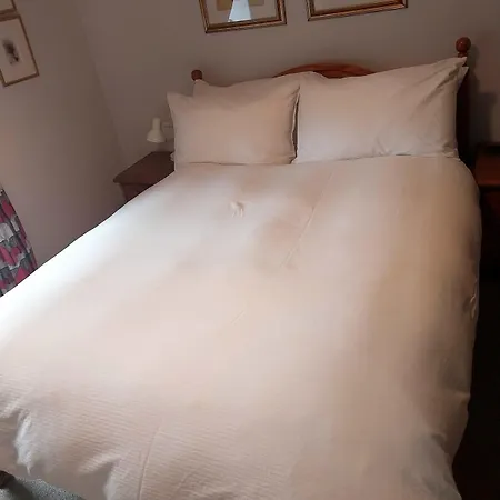 Beautiful Town House In Old Cathcart Village,