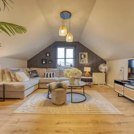 度假居 Beautiful 4 Bed Sandstone 格拉斯哥