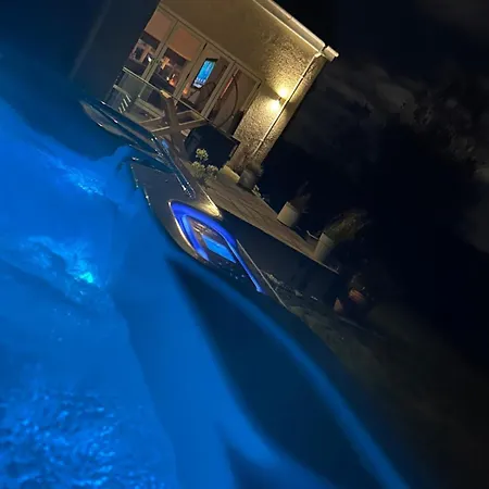 Beautiful 4 Bed Sandstone Σπίτι διακοπών