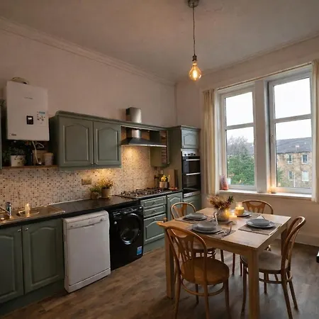 Apartment Contractors And Guests Grand 3 Bedroom Free Parking Fully Equipped Glasgow