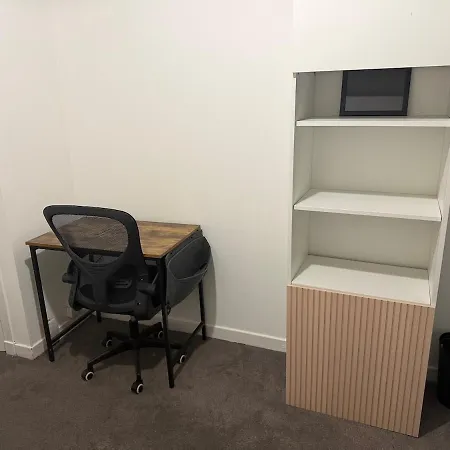 West End By Kelvingrove *