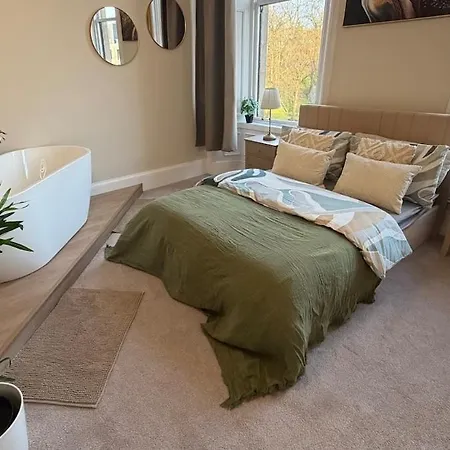 Romantic Brand New Flat, Centre Apartamento