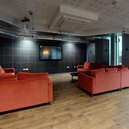 Апартаменты For Students Only - Elgin Place In 5 Min Walk To Charing Cross Station *