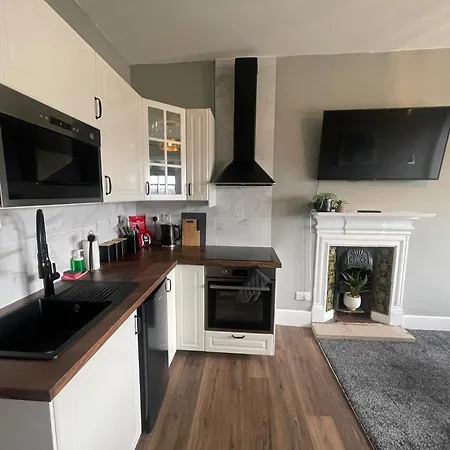 The West Nest For Six - Pass The Keys Glasgow