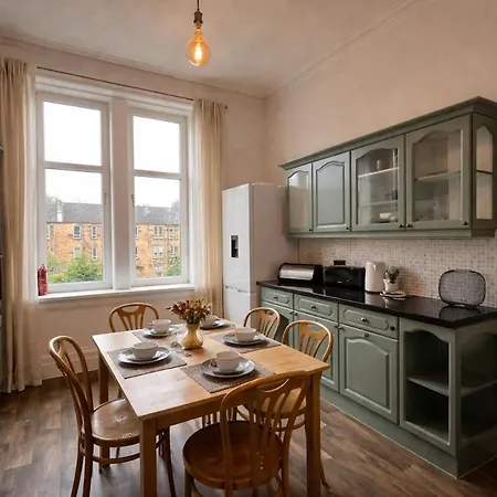 Διαμέρισμα Contractors And Guests Grand 3 Bedroom Free Parking Fully Equipped