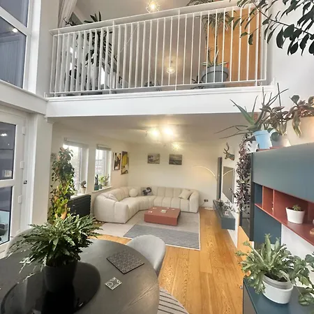Duplex Penthouse With Secured Parking Finnieston