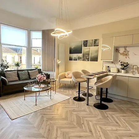 Romantic Brand New Flat, Centre * Glasgow
