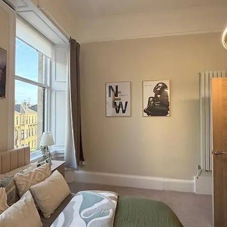 Apartment Romantic Brand New Flat, Centre