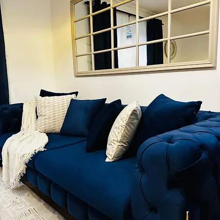 Modern 2 Bedroom Ground Floor Near Centre Glasgow