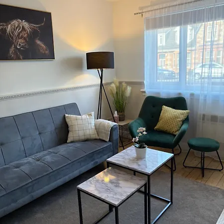 Modern In West End, Free Parking *