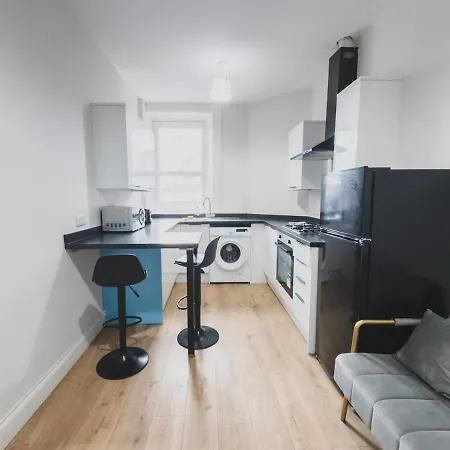O2 Spacious Hideaway *