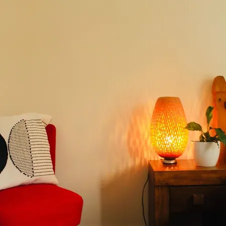 Modern Ground Floor 2 Bed Secure Parking & Perfect For City- Celticemirates Stadium
