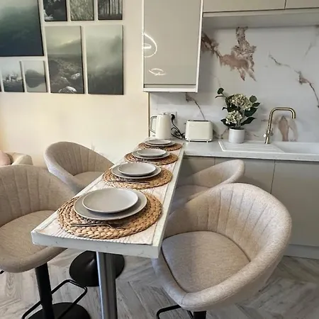 Romantic Brand New Flat, Centre Glasgow
