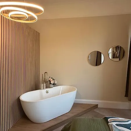 Διαμέρισμα Romantic Brand New Flat, Centre Γλασκώβη