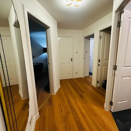 Apartment Modern 2 Bedroom Ground Floor Near Centre Glasgow