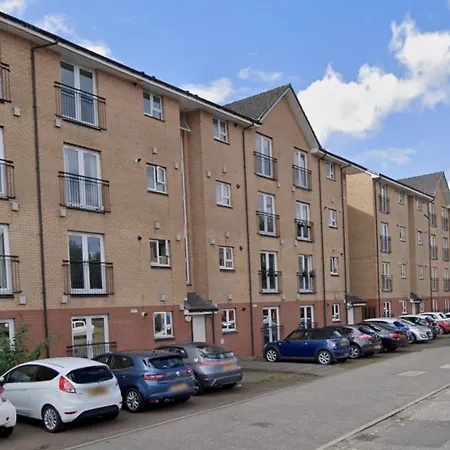 Apartment Modern 2 Bedroom Ground Floor Near Centre *