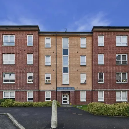 Apartment Modern Ground Floor 2 Bed Secure Parking & Perfect For City- Celticemirates Stadium Glasgow