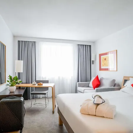 Novotel Centre Отель