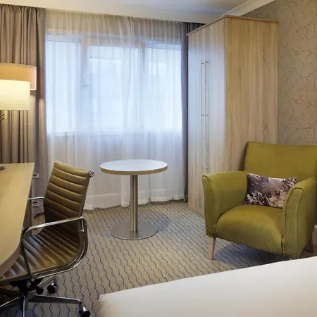 Doubletree By Hilton מלון 4*