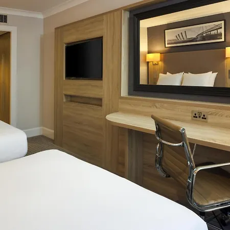 מלון Doubletree By Hilton