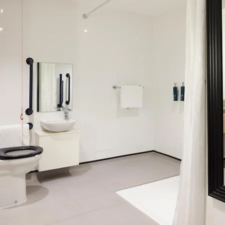 מלון Doubletree By Hilton