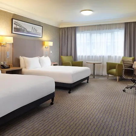 Doubletree By Hilton מלון 4*