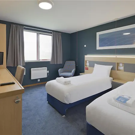 Travelodge Paisley Road 3*