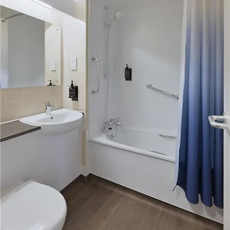 Hotel Travelodge Paisley Road