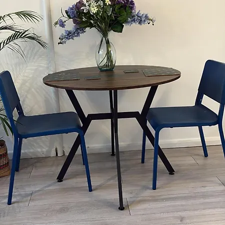 Comfy 1 Bedroom Flat With Free Parking Διαμέρισμα Γλασκώβη