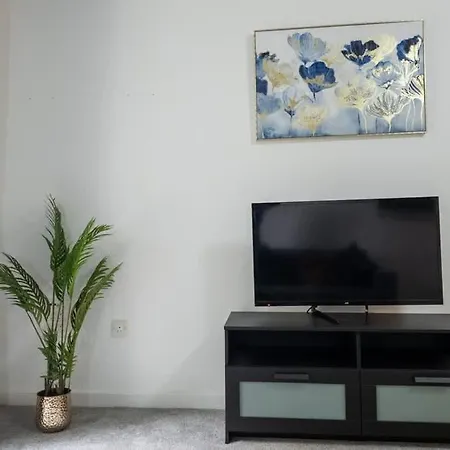 Meadowside Quay 2br Luxurious * Glasgow
