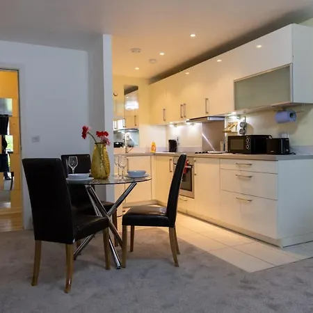 Meadowside Quay 2br Luxurious Apartment Glasgow