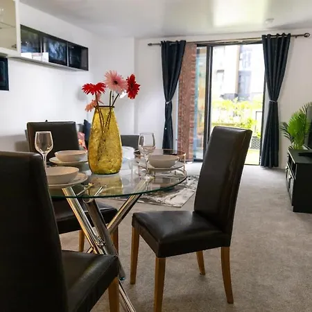 Meadowside Quay 2br Luxurious * Glasgow