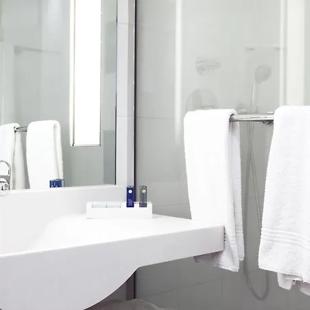 Hotel Novotel Centre 4*