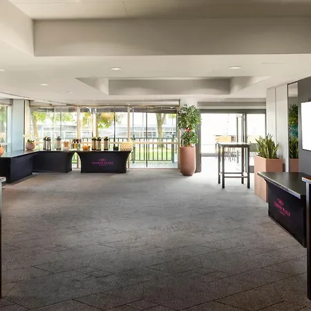 Crowne Plaza By Ihg 4*