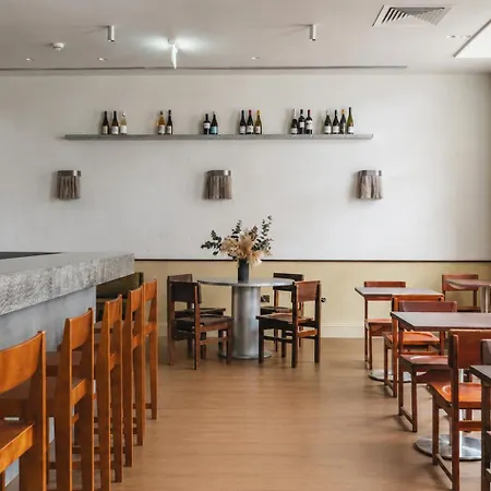 Arthouse - Newly Refurbished 4* Glasgow