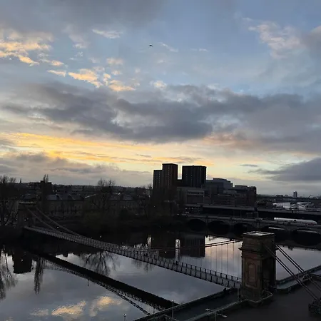 Principal - Clyde Waterfront * 格拉斯哥