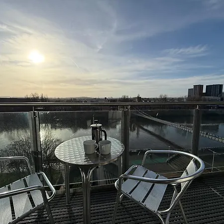 Principal - Clyde Waterfront 公寓