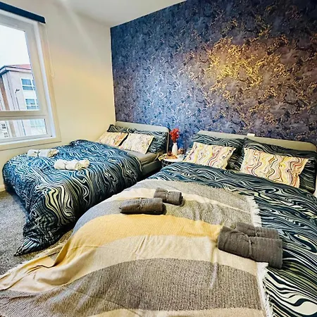 Cosy Stylish Home, Seperate Entrance Apartament Glasgow