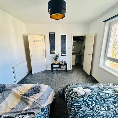 Cosy Stylish Home, Seperate Entrance 格拉斯哥