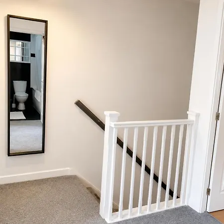 Vakantiehuis Urban Escape Free Parking 20min Walk To Center *