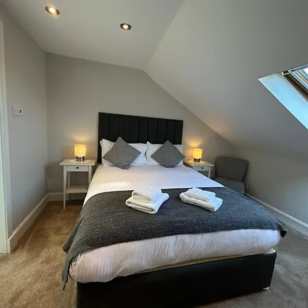 Crown Circus Three Bedroom Apartment By Principal Apartments Glasgow