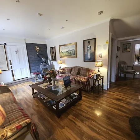 Hotel The West Highland Way And And Pitches