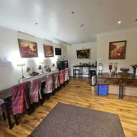 The West Highland Way And And Pitches Hotel 5*