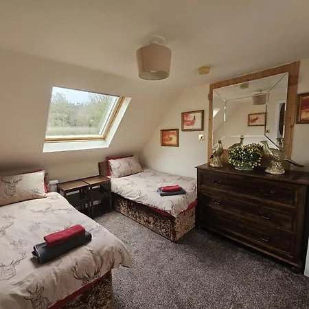 Otel The West Highland Way And And Pitches 5*