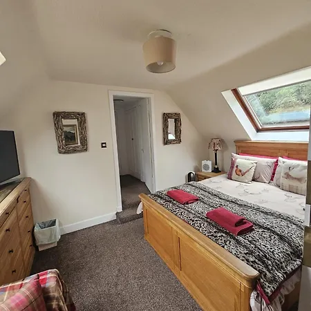 The West Highland Way And And Pitches 5* Glasgow