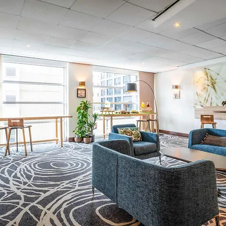 Отель Novotel Centre